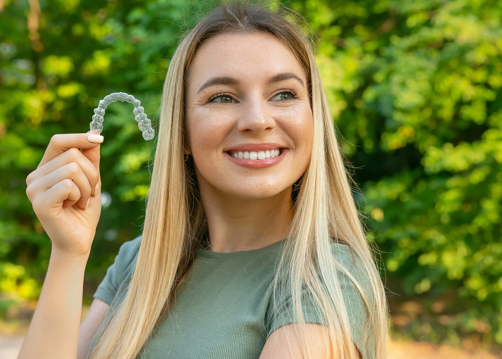Confident smiles with Invisalign clear aligners